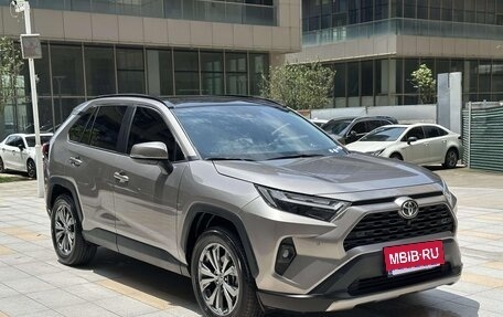 Toyota RAV4, 2024 год, 3 580 000 рублей, 3 фотография