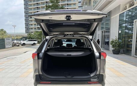 Toyota RAV4, 2024 год, 3 580 000 рублей, 18 фотография