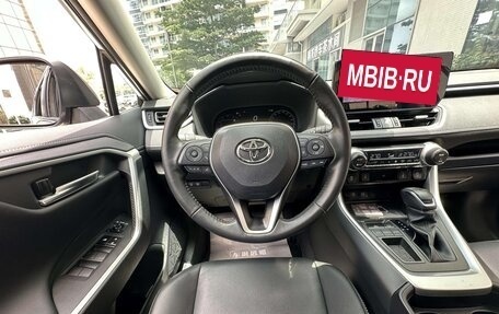 Toyota RAV4, 2024 год, 3 580 000 рублей, 19 фотография