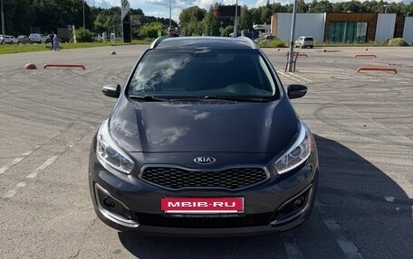 KIA cee'd III, 2017 год, 1 380 000 рублей, 2 фотография