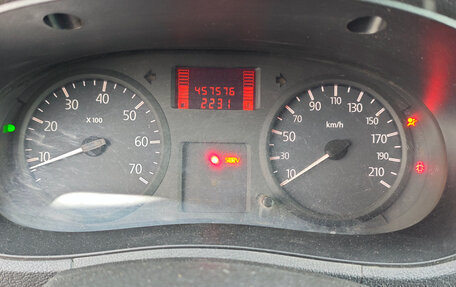 Renault Kangoo II рестайлинг, 2005 год, 349 000 рублей, 17 фотография