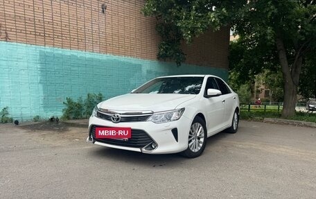 Toyota Camry, 2014 год, 1 850 000 рублей, 2 фотография