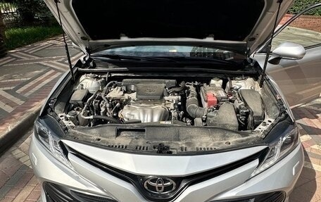 Toyota Camry, 2020 год, 3 050 000 рублей, 5 фотография