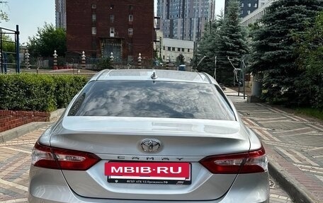 Toyota Camry, 2020 год, 3 050 000 рублей, 2 фотография