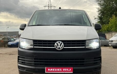 Volkswagen Transporter T6 рестайлинг, 2019 год, 2 880 000 рублей, 1 фотография