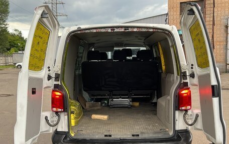 Volkswagen Transporter T6 рестайлинг, 2019 год, 2 880 000 рублей, 3 фотография