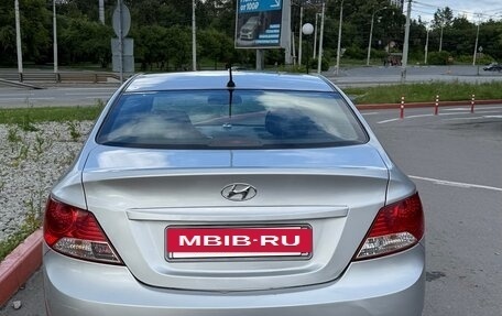 Hyundai Solaris II рестайлинг, 2013 год, 620 000 рублей, 4 фотография