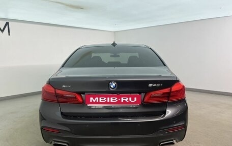 BMW 5 серия, 2017 год, 4 390 000 рублей, 4 фотография