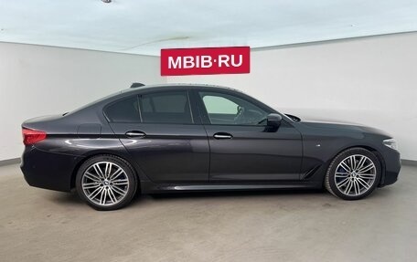 BMW 5 серия, 2017 год, 4 390 000 рублей, 6 фотография