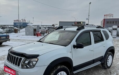 Renault Duster I рестайлинг, 2017 год, 900 000 рублей, 3 фотография