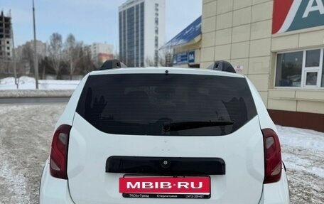 Renault Duster I рестайлинг, 2017 год, 900 000 рублей, 2 фотография
