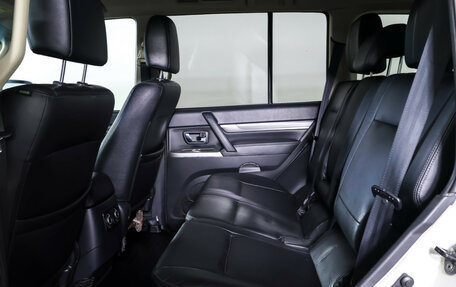 Mitsubishi Pajero IV, 2015 год, 2 690 000 рублей, 12 фотография
