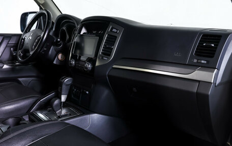 Mitsubishi Pajero IV, 2015 год, 2 690 000 рублей, 11 фотография