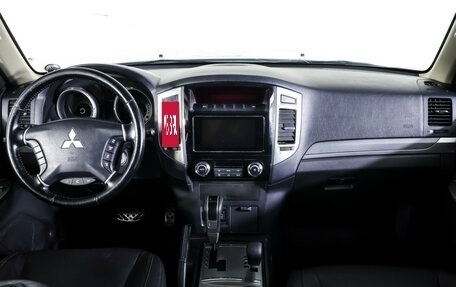 Mitsubishi Pajero IV, 2015 год, 2 690 000 рублей, 13 фотография