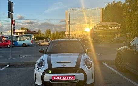 MINI Hatch, 2023 год, 2 990 000 рублей, 1 фотография