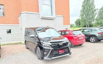 Toyota Voxy III, 2018 год, 2 700 000 рублей, 1 фотография