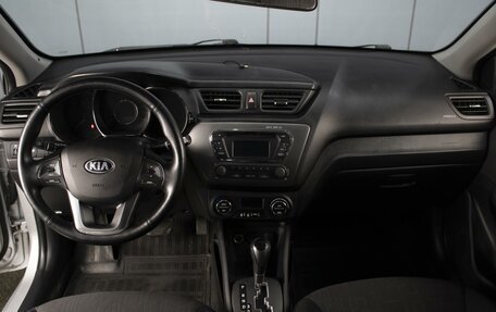 KIA Rio III рестайлинг, 2013 год, 860 000 рублей, 5 фотография