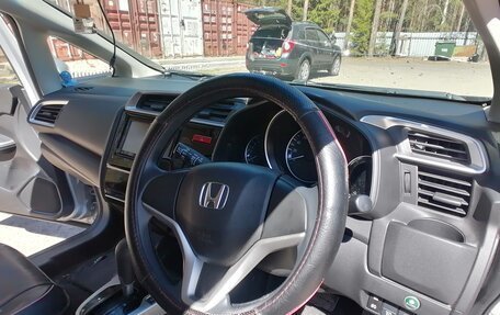 Honda Fit III, 2015 год, 950 000 рублей, 8 фотография