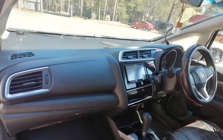 Honda Fit III, 2015 год, 950 000 рублей, 9 фотография