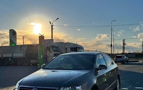 Volkswagen Passat B6, 2008 год, 695 000 рублей, 3 фотография