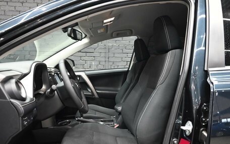 Toyota RAV4, 2016 год, 2 300 000 рублей, 19 фотография