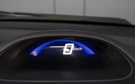 Honda Insight II рестайлинг, 2009 год, 880 000 рублей, 19 фотография
