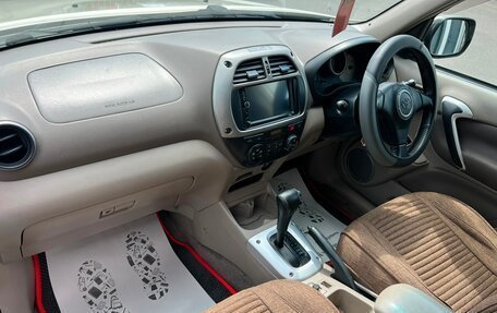 Toyota RAV4, 2002 год, 549 999 рублей, 13 фотография