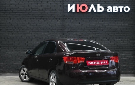 KIA Cerato III, 2010 год, 750 000 рублей, 4 фотография