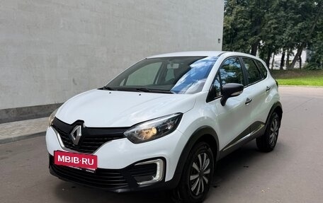 Renault Kaptur I рестайлинг, 2018 год, 900 000 рублей, 1 фотография