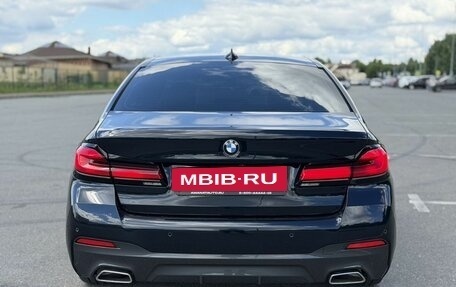 BMW 5 серия, 2021 год, 3 800 000 рублей, 5 фотография