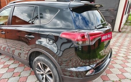 Toyota RAV4, 2015 год, 2 200 000 рублей, 3 фотография
