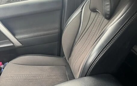 Toyota Land Cruiser Prado 150 рестайлинг 2, 2018 год, 4 950 000 рублей, 17 фотография