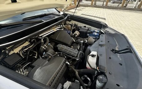 Toyota Land Cruiser Prado 150 рестайлинг 2, 2018 год, 4 950 000 рублей, 13 фотография