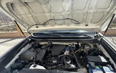 Toyota Land Cruiser Prado 150 рестайлинг 2, 2018 год, 4 950 000 рублей, 10 фотография