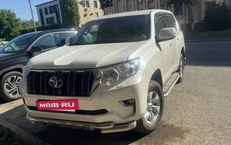Toyota Land Cruiser Prado 150 рестайлинг 2, 2018 год, 4 950 000 рублей, 5 фотография