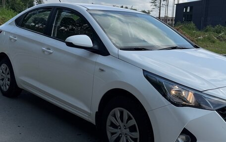 Hyundai Solaris II рестайлинг, 2021 год, 1 699 000 рублей, 4 фотография