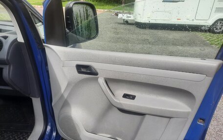 Volkswagen Caddy III рестайлинг, 2010 год, 930 000 рублей, 12 фотография