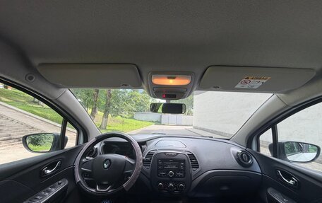 Renault Kaptur I рестайлинг, 2018 год, 900 000 рублей, 21 фотография