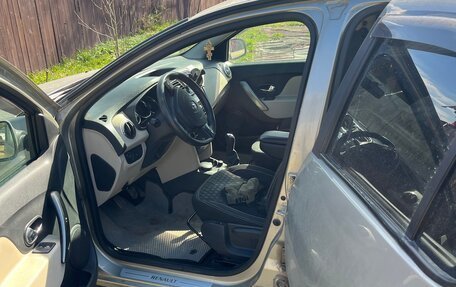 Renault Logan II, 2015 год, 690 000 рублей, 9 фотография