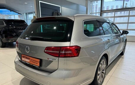 Volkswagen Passat B8 рестайлинг, 2015 год, 1 599 000 рублей, 7 фотография