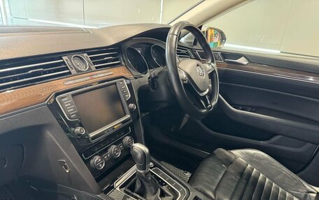 Volkswagen Passat B8 рестайлинг, 2015 год, 1 599 000 рублей, 14 фотография