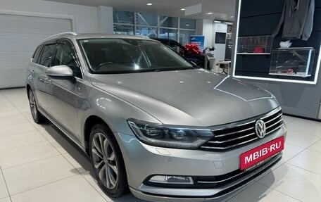 Volkswagen Passat B8 рестайлинг, 2015 год, 1 599 000 рублей, 3 фотография