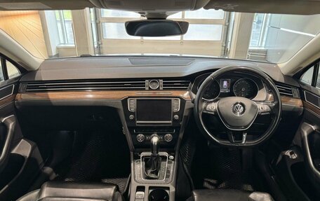 Volkswagen Passat B8 рестайлинг, 2015 год, 1 599 000 рублей, 22 фотография