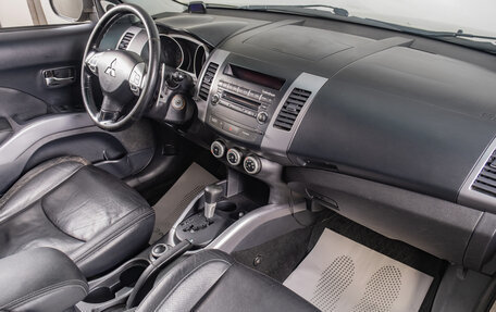 Mitsubishi Outlander III рестайлинг 3, 2007 год, 1 049 000 рублей, 16 фотография