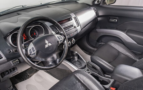 Mitsubishi Outlander III рестайлинг 3, 2007 год, 1 049 000 рублей, 8 фотография