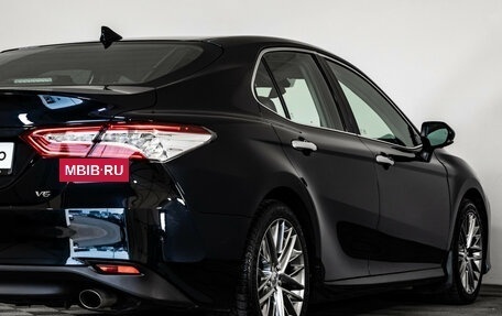 Toyota Camry, 2020 год, 2 499 000 рублей, 8 фотография