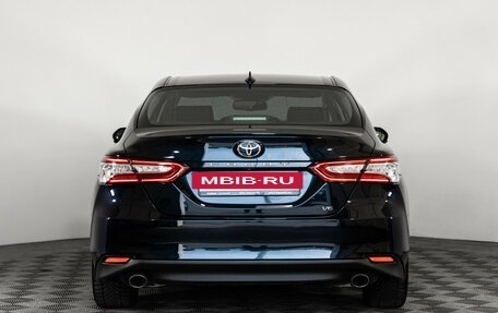 Toyota Camry, 2020 год, 2 499 000 рублей, 9 фотография