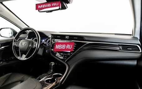 Toyota Camry, 2020 год, 2 499 000 рублей, 13 фотография