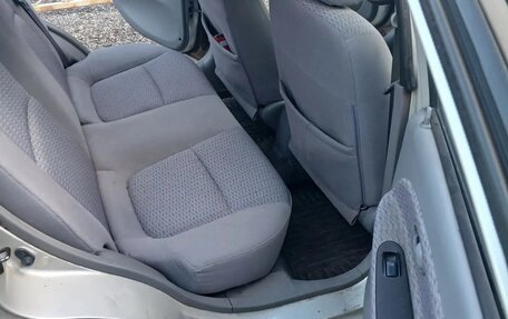 KIA Rio II, 2002 год, 200 000 рублей, 6 фотография