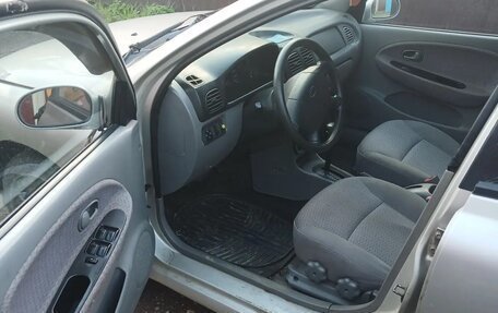 KIA Rio II, 2002 год, 200 000 рублей, 11 фотография